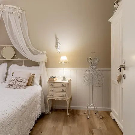 Bnbook Maison Charlotte Bosco Lejlighed *